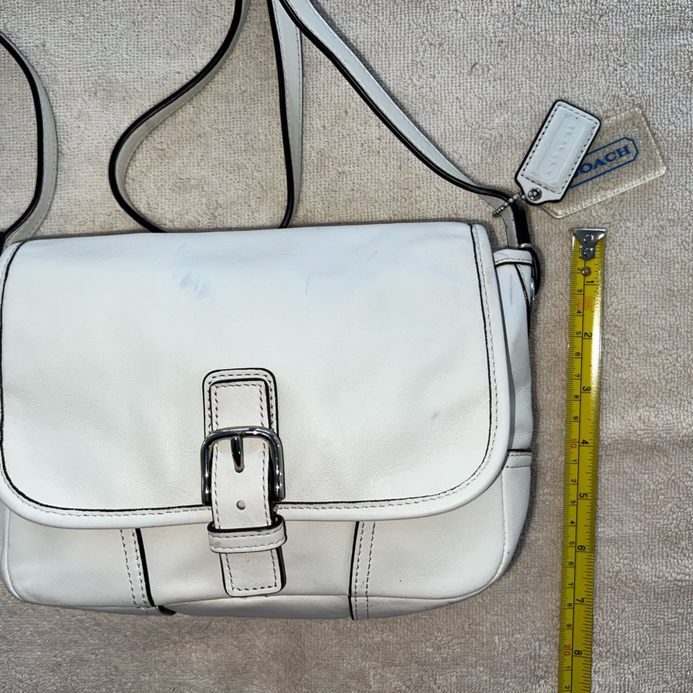 Coach Hadley Field Crossbody - A1481-F29763 - Picture 4 of 13